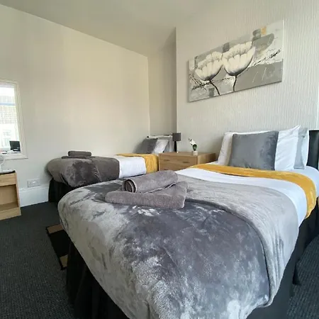 فندق مبيت وإفطار Tudor Lodge- Bed And Breakfast Redcar B&B *